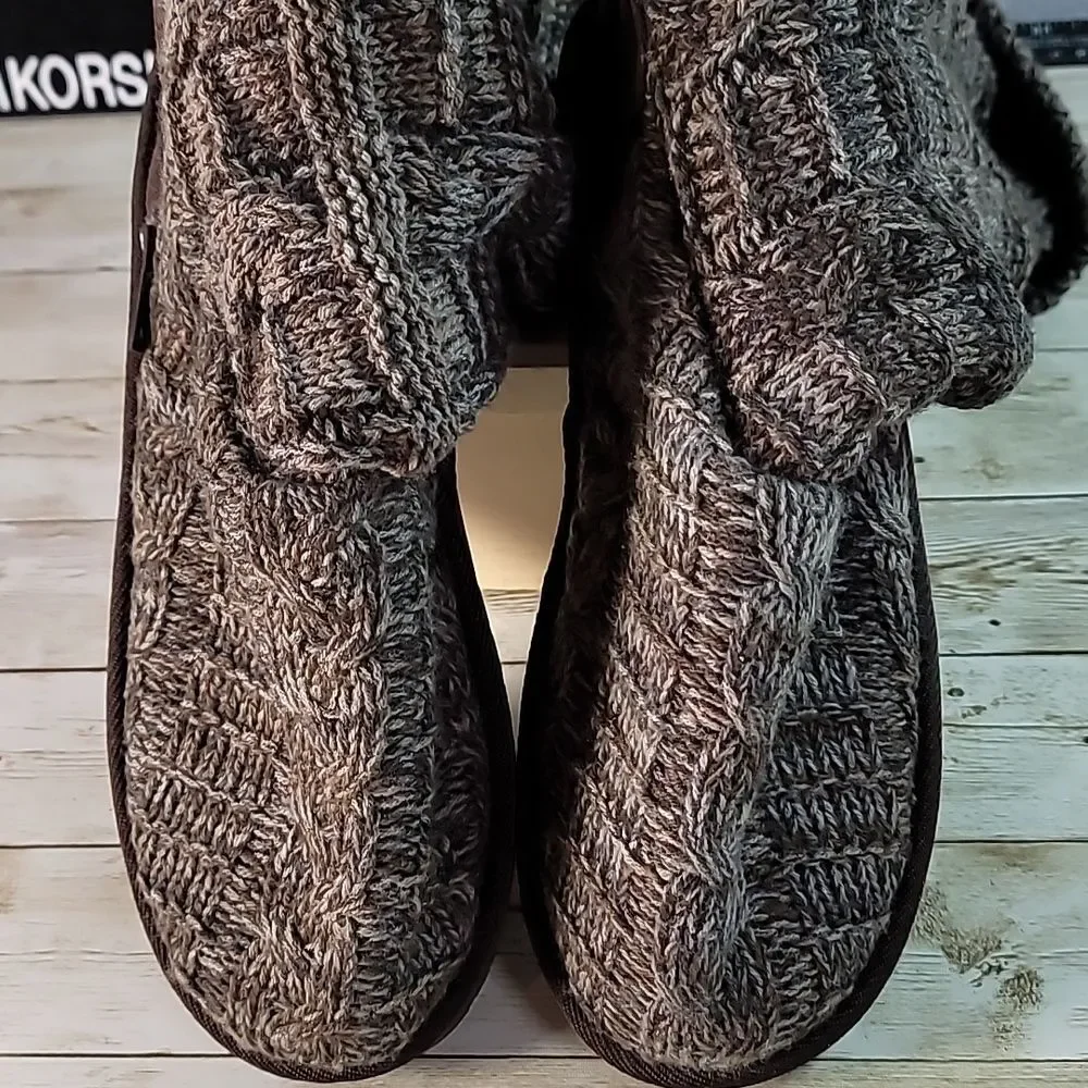 Mukluks Muk Luks Shelly Sweater Cardigan Knit Boots‎ Size 8 Brown Heathered